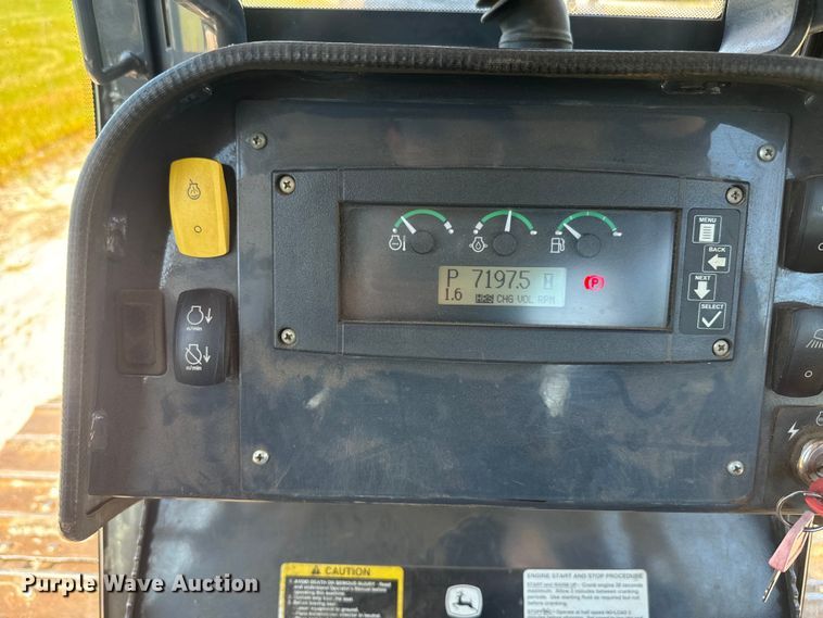 image for item EH5425 2012 John Deere  700J LGP dozer