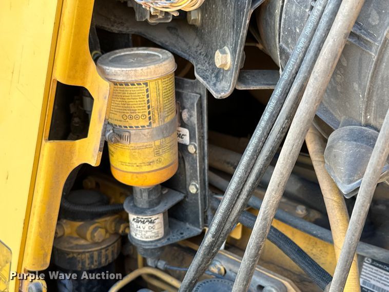 image for item EH5425 2012 John Deere  700J LGP dozer