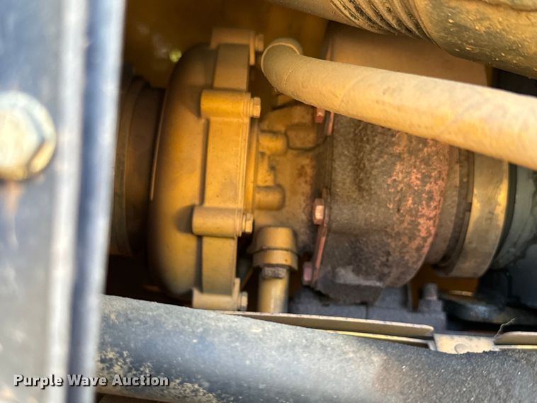 image for item EH5425 2012 John Deere  700J LGP dozer