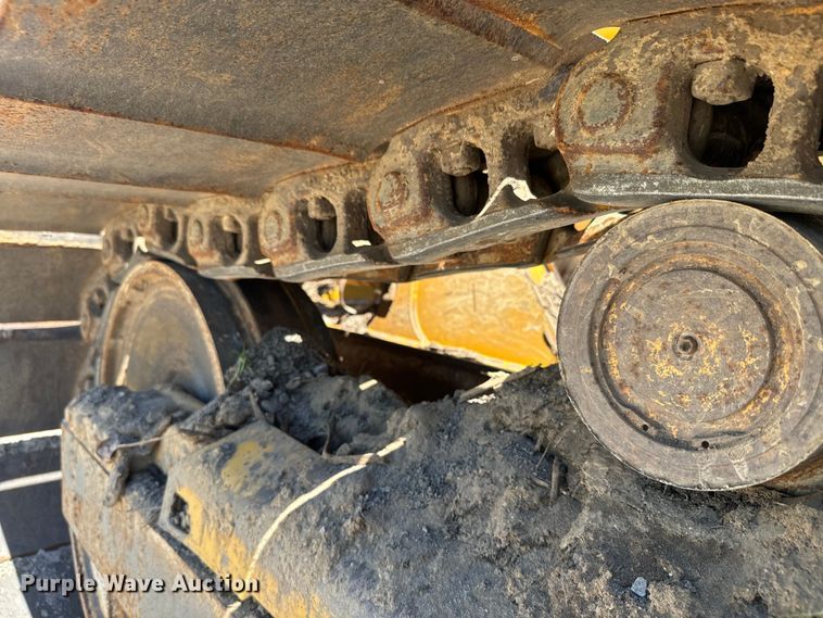 image for item EH5425 2012 John Deere  700J LGP dozer