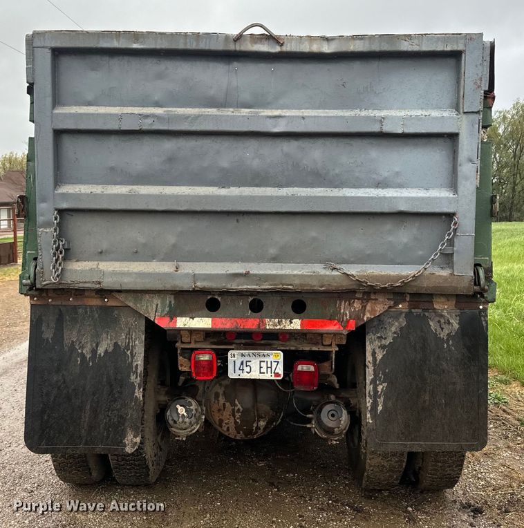 image for item EH5488 1976 Ford NT8000 dump truck
