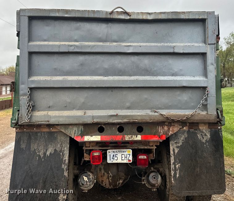 image for item EH5488 1976 Ford NT8000 dump truck