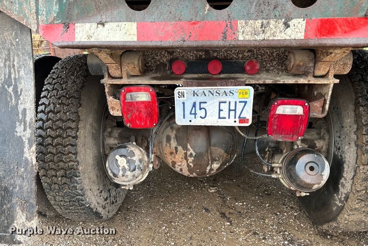 image for item EH5488 1976 Ford NT8000 dump truck