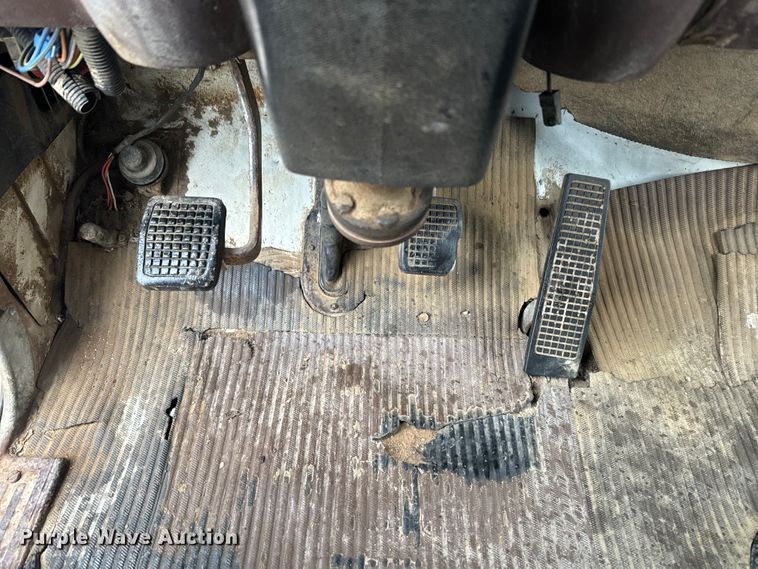 image for item EH5488 1976 Ford NT8000 dump truck