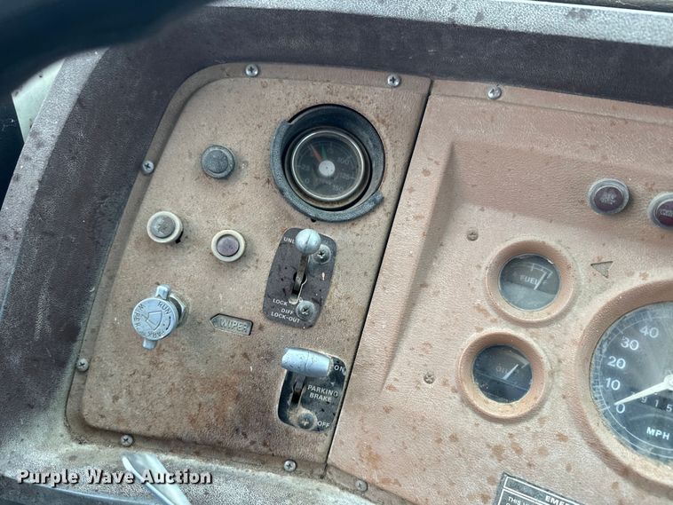 image for item EH5488 1976 Ford NT8000 dump truck