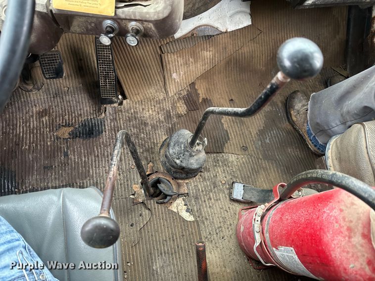 image for item EH5488 1976 Ford NT8000 dump truck