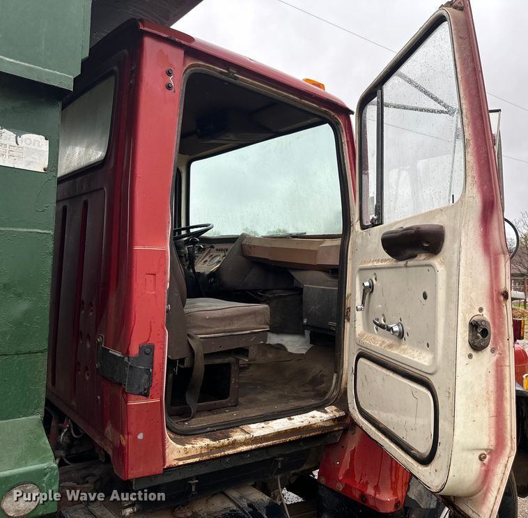 image for item EH5488 1976 Ford NT8000 dump truck