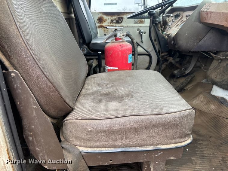 image for item EH5488 1976 Ford NT8000 dump truck