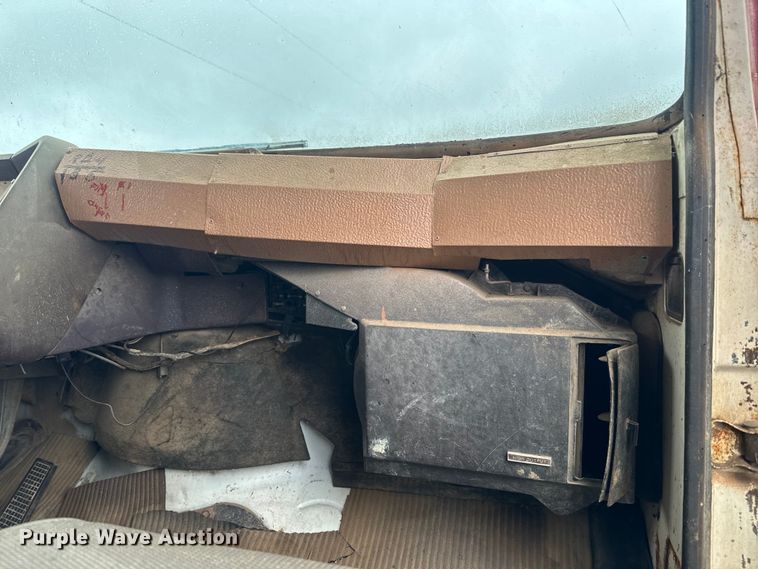 image for item EH5488 1976 Ford NT8000 dump truck