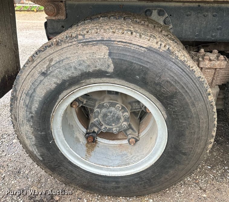 image for item EH5488 1976 Ford NT8000 dump truck