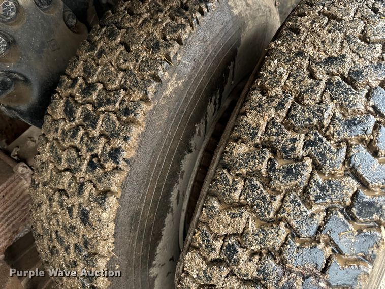 image for item EH5488 1976 Ford NT8000 dump truck