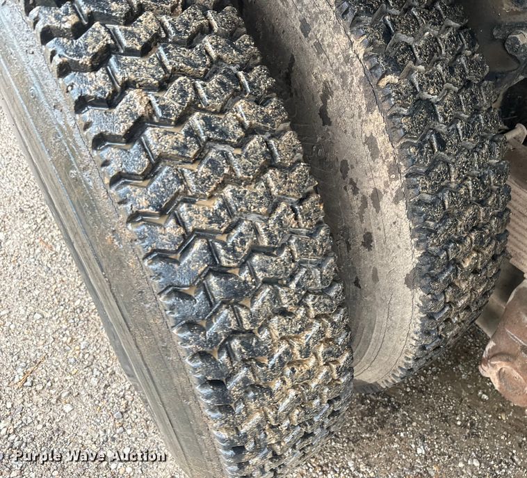 image for item EH5488 1976 Ford NT8000 dump truck