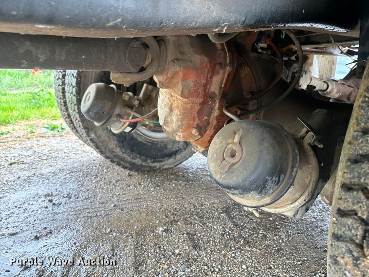 image for item EH5488 1976 Ford NT8000 dump truck