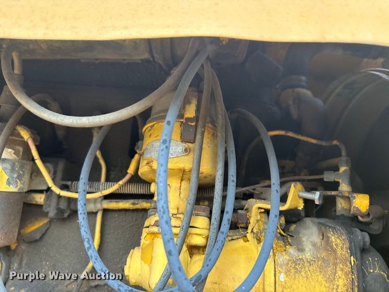 image for item EH5489 Allis Chalmers 630 forklift