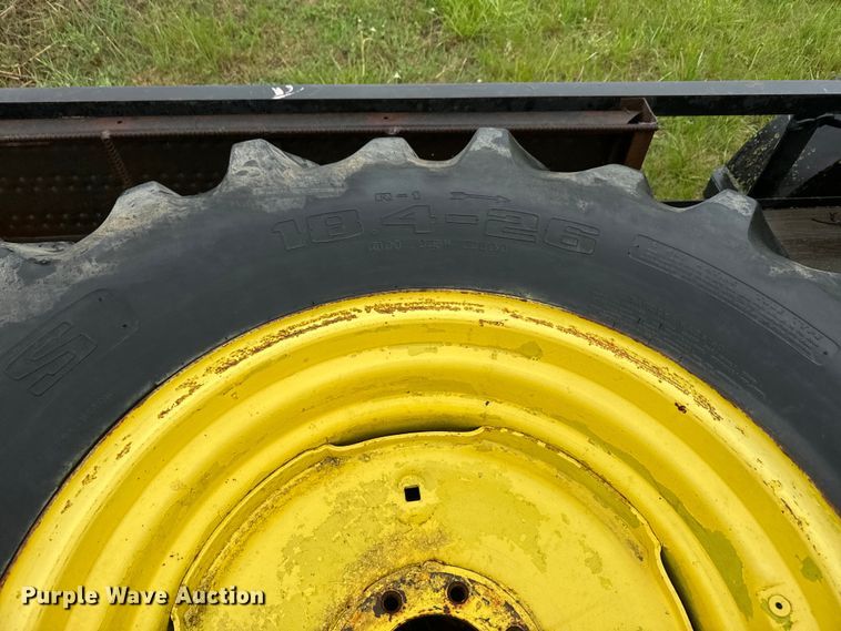 image for item EH5489 Allis Chalmers 630 forklift