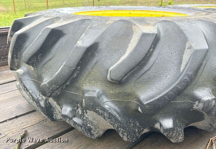 image for item EH5489 Allis Chalmers 630 forklift