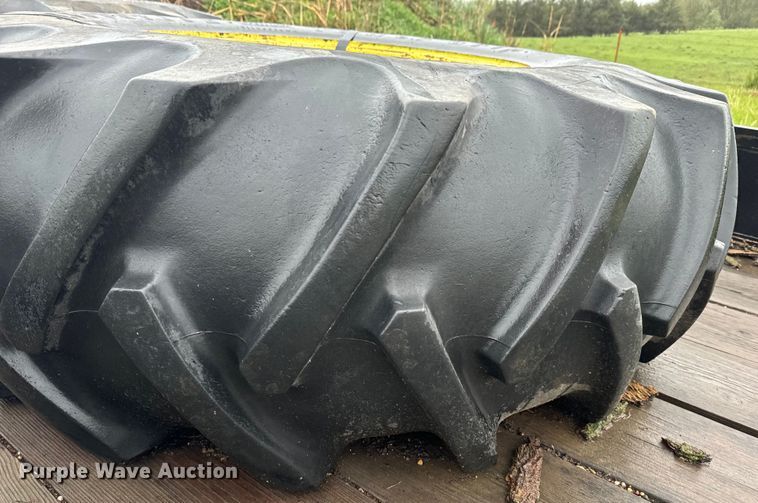 image for item EH5489 Allis Chalmers 630 forklift