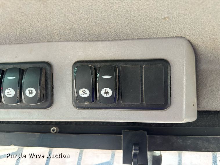 image for item EH6673 2017 Caterpillar 289D tracked skid steer loader