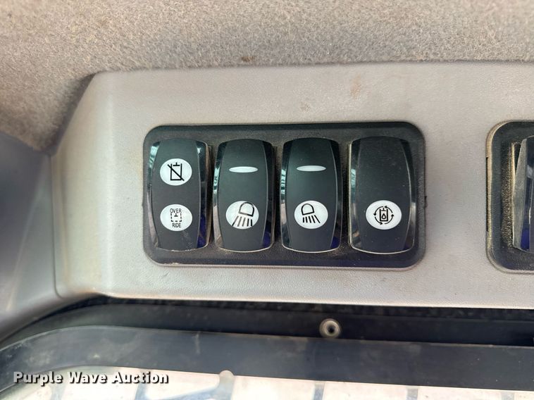 image for item EH6673 2017 Caterpillar 289D tracked skid steer loader