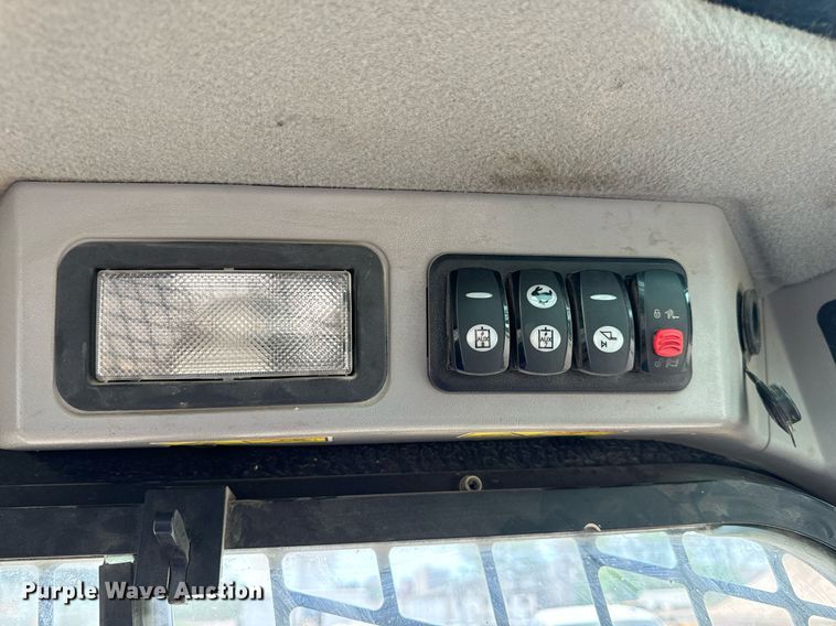 image for item EH6673 2017 Caterpillar 289D tracked skid steer loader