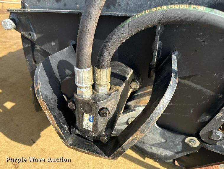 image for item EH6679 Quick Attach skid steer broom