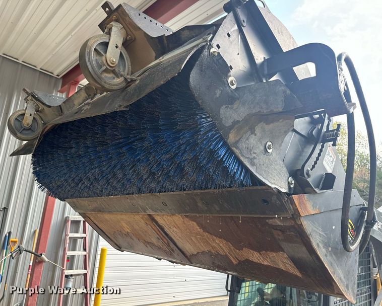 image for item EH6679 Quick Attach skid steer broom