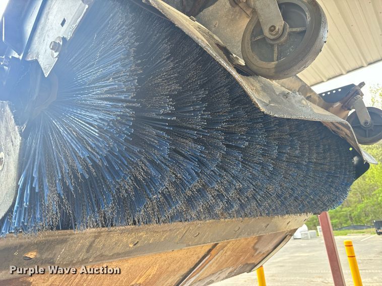 image for item EH6679 Quick Attach skid steer broom