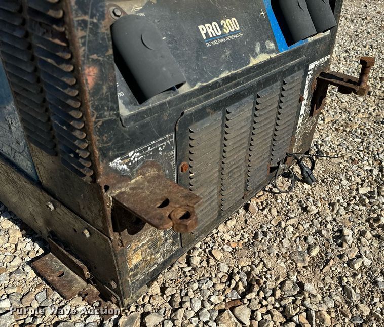 image for item EH6694 Miller Pro 300 welder/generator