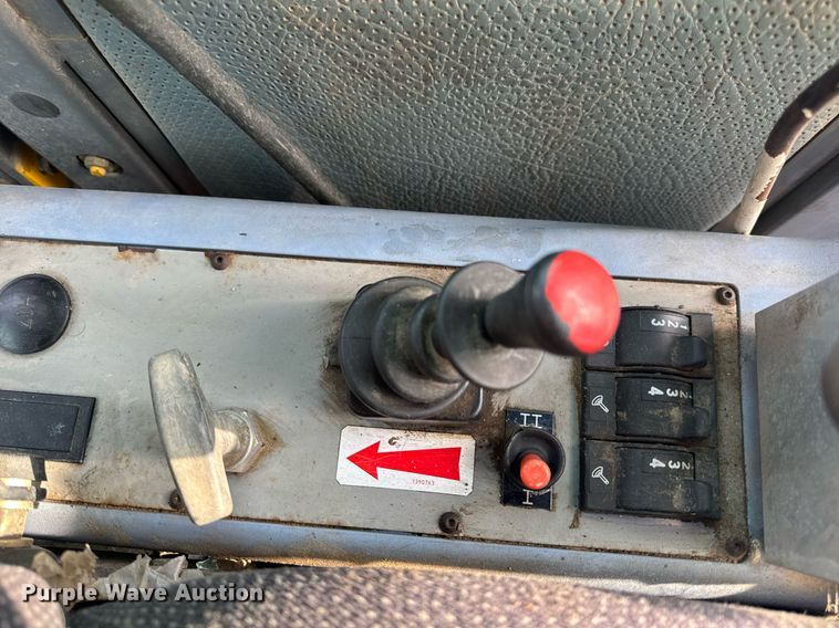 image for item EH6713 2003 Atlas 1604KZW wheeled excavator