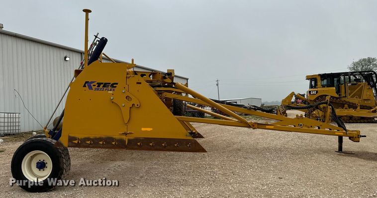 image for item EJ0518 2020 K-Tec 2822 Flex land leveler
