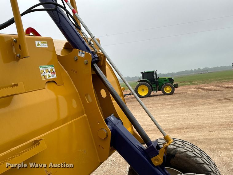 image for item EJ0518 2020 K-Tec 2822 Flex land leveler