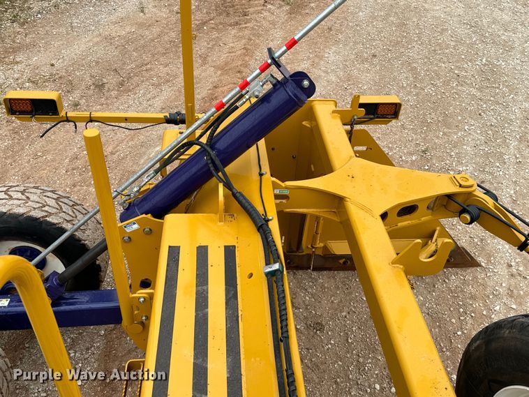 image for item EJ0518 2020 K-Tec 2822 Flex land leveler