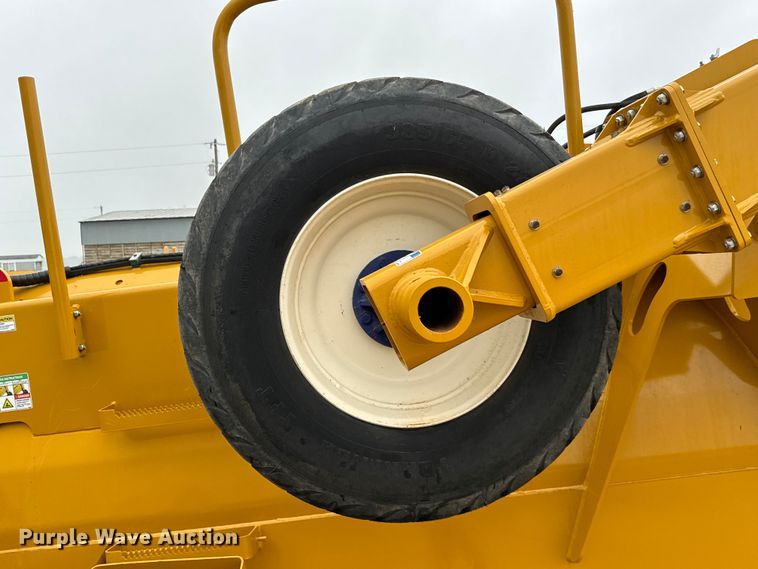 image for item EJ0518 2020 K-Tec 2822 Flex land leveler