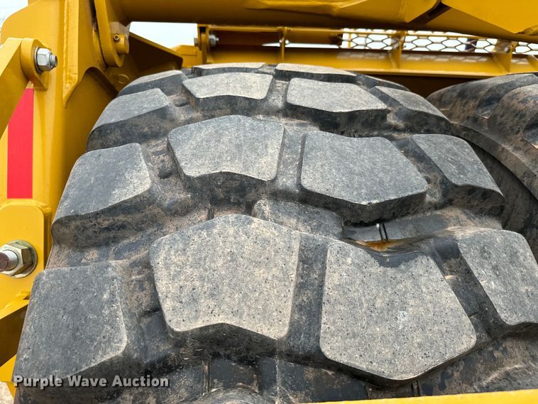 image for item EJ0520 2019 K-Tec 1233 scraper