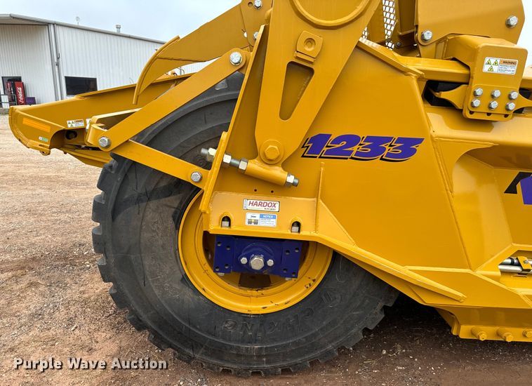 image for item EJ0520 2019 K-Tec 1233 scraper