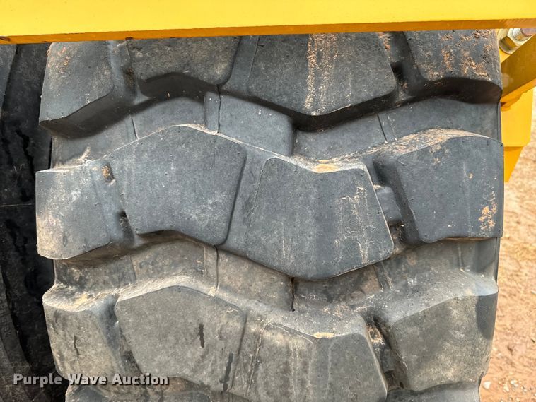 image for item EJ0520 2019 K-Tec 1233 scraper