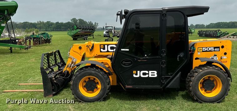 image for item EJ0522 2021 JCB 505-20 tool carrier telehandler