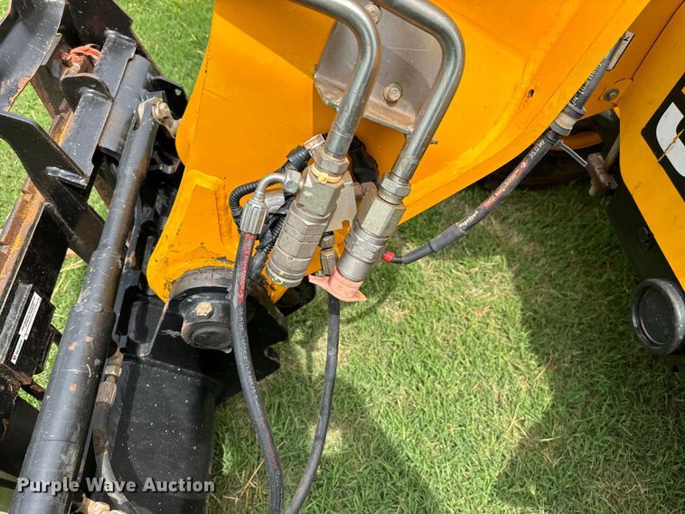 image for item EJ0522 2021 JCB 505-20 tool carrier telehandler