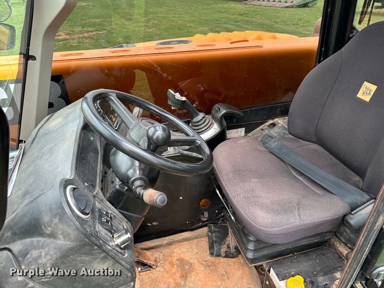 image for item EJ0522 2021 JCB 505-20 tool carrier telehandler