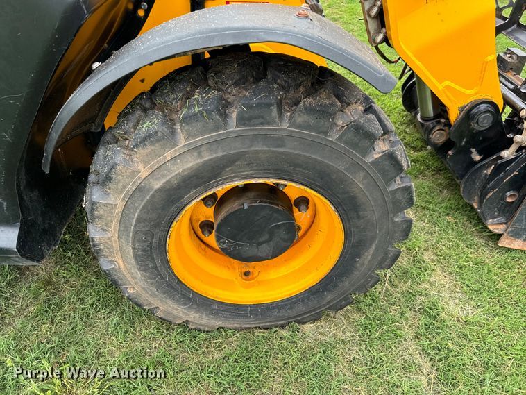 image for item EJ0522 2021 JCB 505-20 tool carrier telehandler