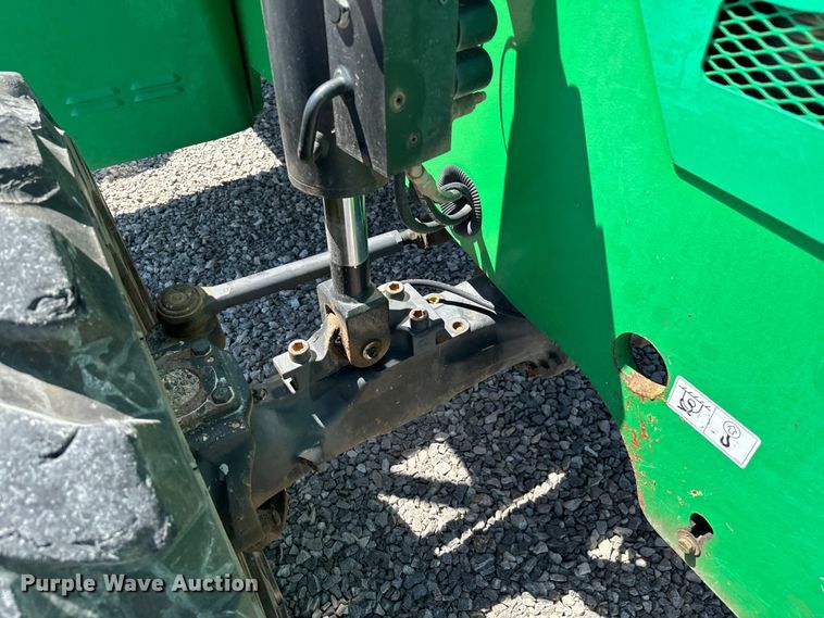 image for item EJ0553 2013 JLG Skytrak 8042 telehandler