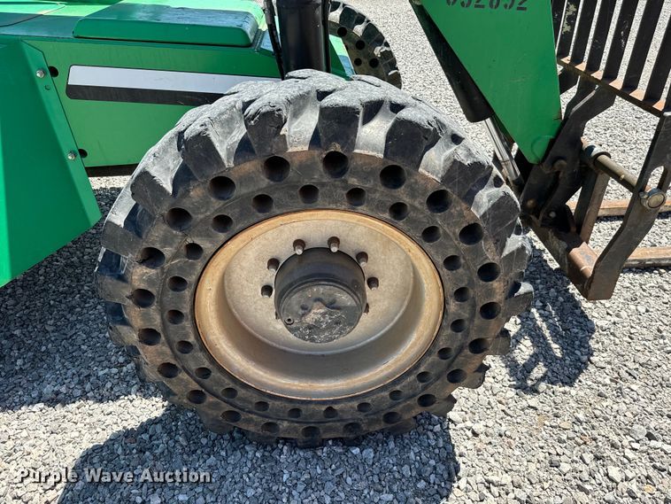 image for item EJ0553 2013 JLG Skytrak 8042 telehandler