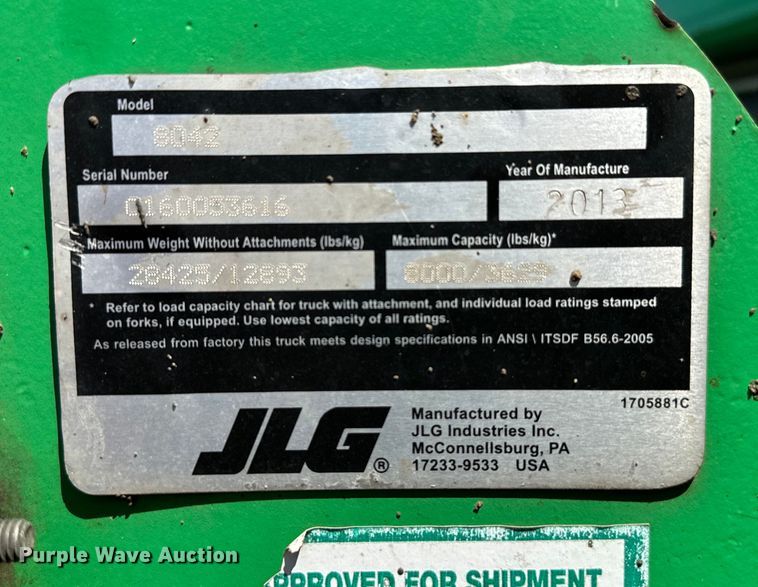 image for item EJ0553 2013 JLG Skytrak 8042 telehandler