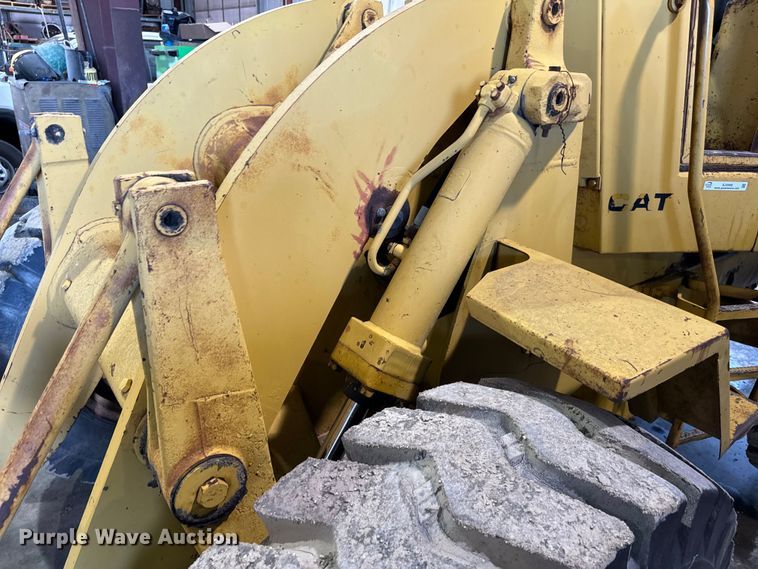 image for item EJ0566 1980 Caterpillar 920 wheel loader