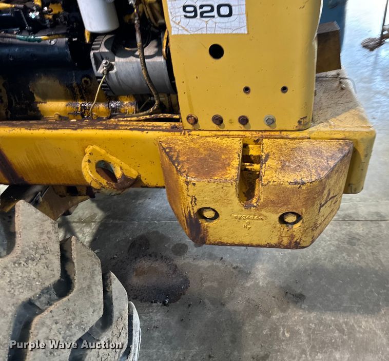 image for item EJ0566 1980 Caterpillar 920 wheel loader