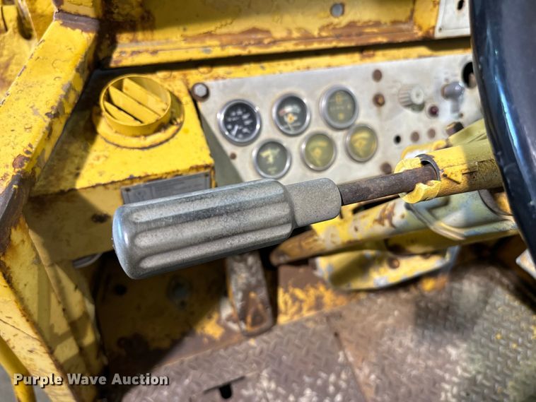 image for item EJ0566 1980 Caterpillar 920 wheel loader