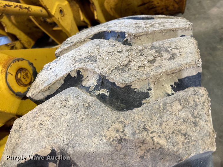 image for item EJ0566 1980 Caterpillar 920 wheel loader