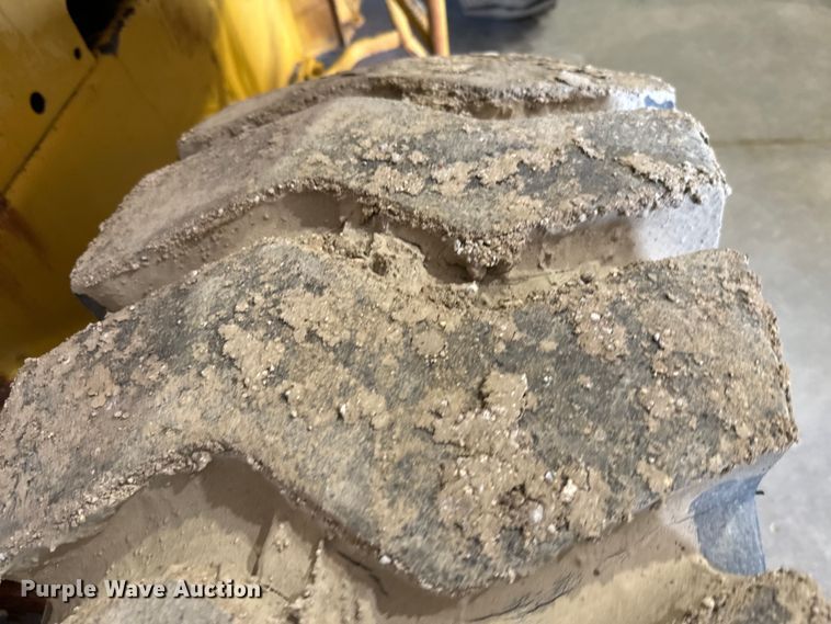 image for item EJ0566 1980 Caterpillar 920 wheel loader