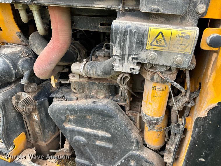 image for item EJ0575 2020 JCB 270T tracked skid steer loader