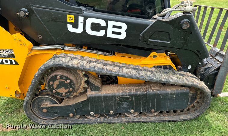 image for item EJ0575 2020 JCB 270T tracked skid steer loader